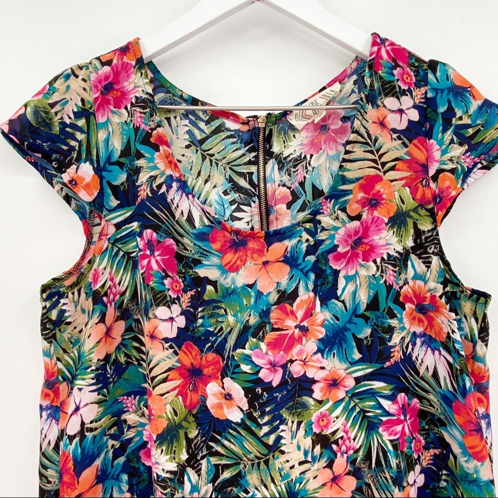 Hawaiian Floral Print Cap Sleeve Top